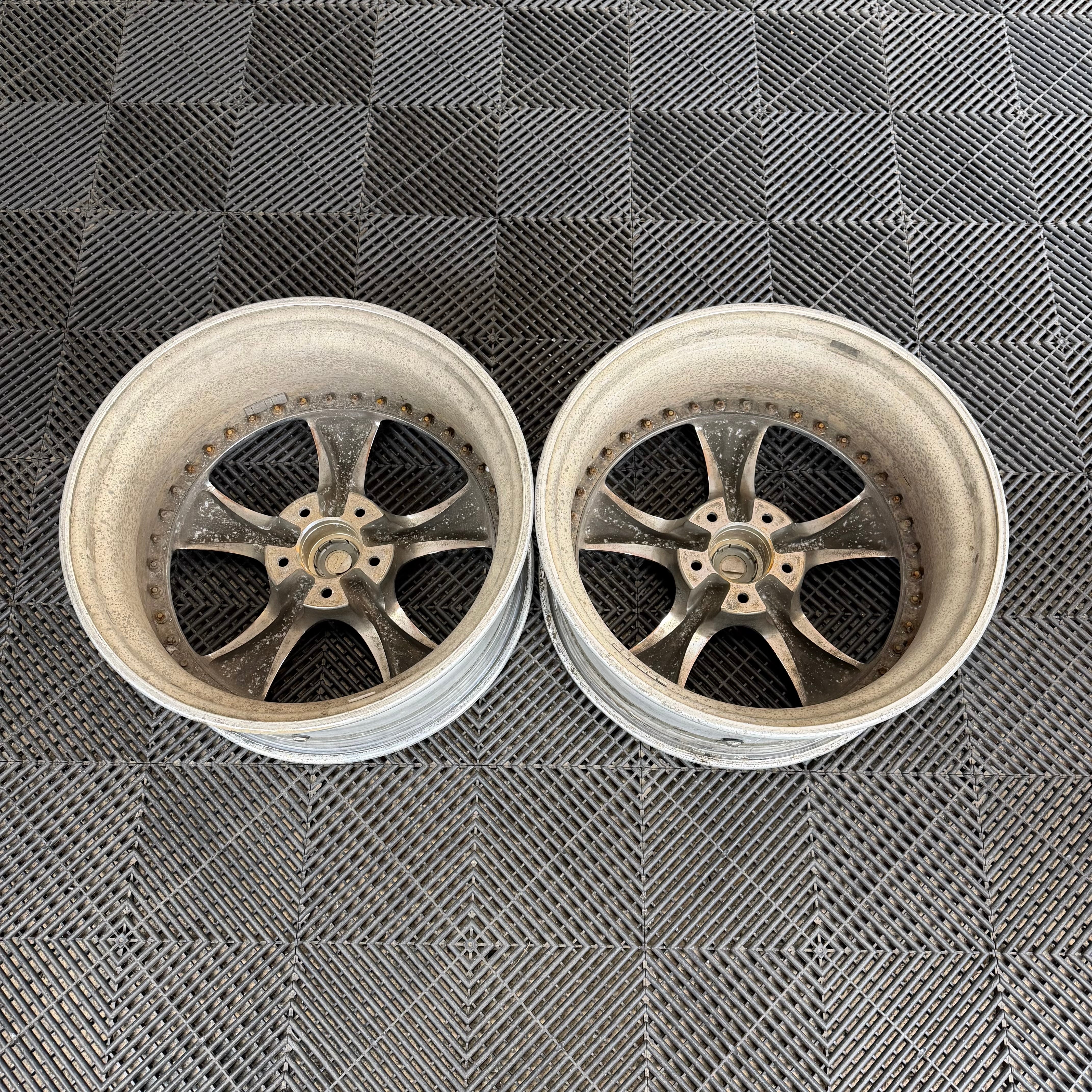 VIENNA COURAGE 2本 SSR Vienna Courage PAIR (2) | 5x114.3 | 18x8.5+37 – Parts From Japan