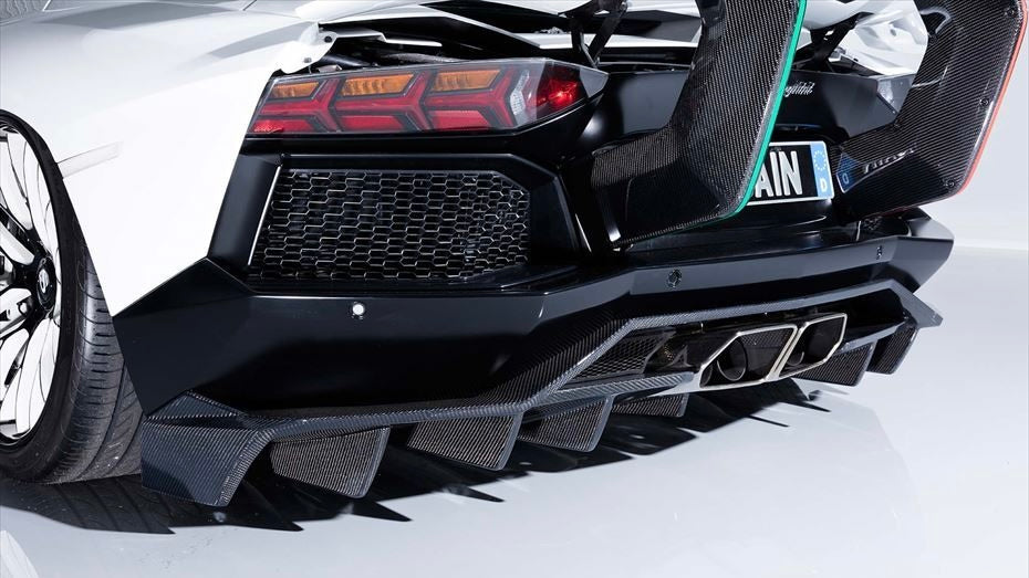 AIMGAIN GT PERFECT BODY KIT LAMBORGHINI AVENTADOR - (CONTACT FOR PRICING)