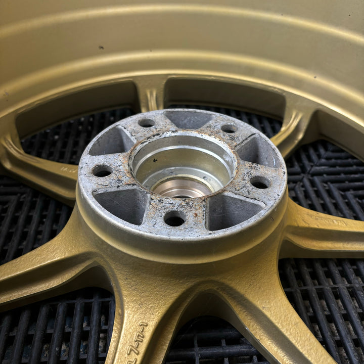Advan AVS Model 7 / 5x114.3 / 17x8 +38 & 17x9 +38