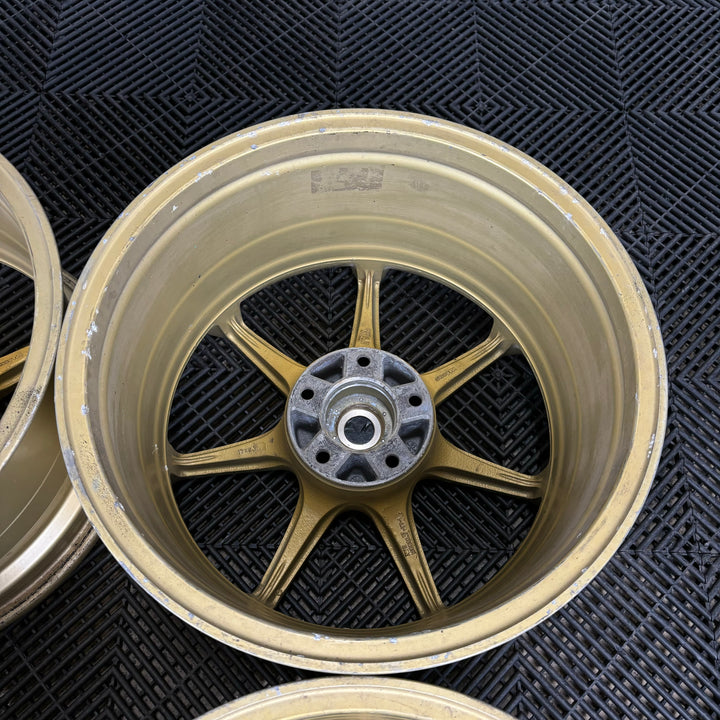 Advan AVS Model 7 / 5x114.3 / 17x8 +38 & 17x9 +38
