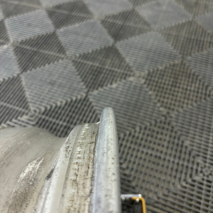 Work VSMX

4x114.3 / 5x114.3

17x7 +10

17x8 +10