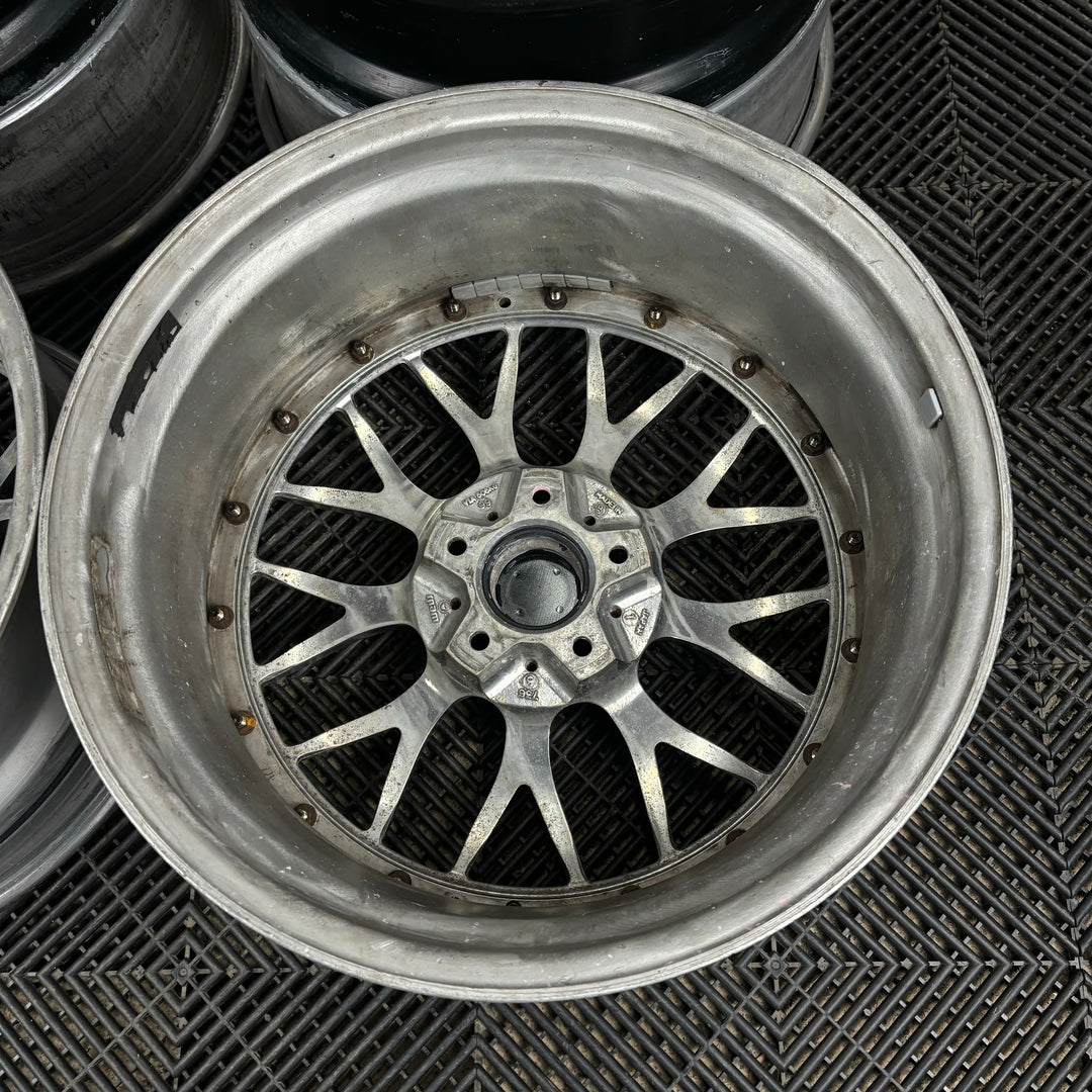 Weds Kranze Erm

5x114.3

18x9 +44

18x11.5 -6