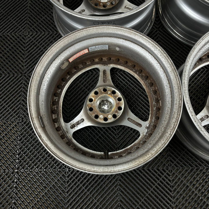 Enkei RS-3 / 5x114.3 / 17x8 +35 & 17x9 +35