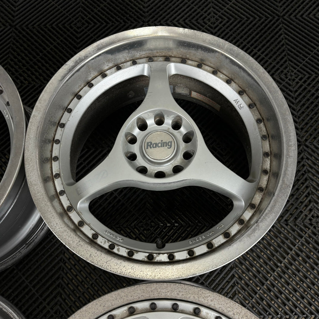 Enkei RS-3 / 5x114.3 / 17x8 +35 & 17x9 +35
