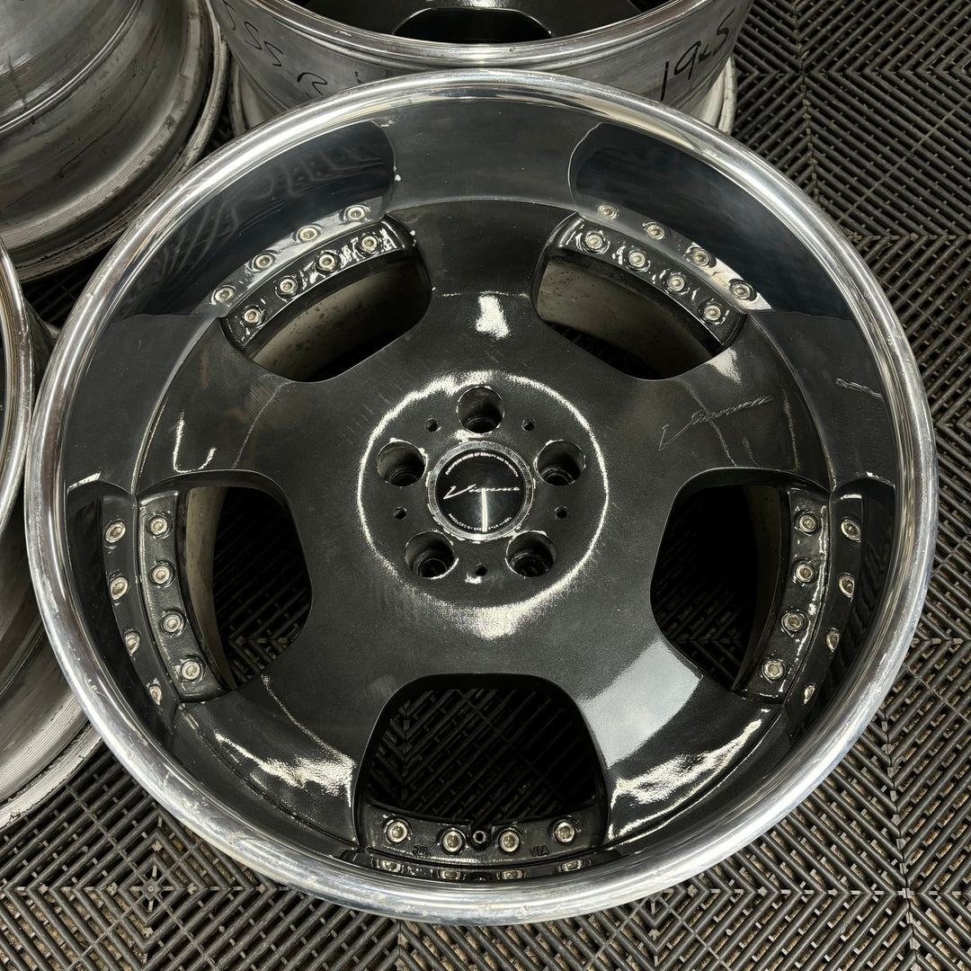 SSR Vienna Dish EV

5x114.3

19x11.25 +0