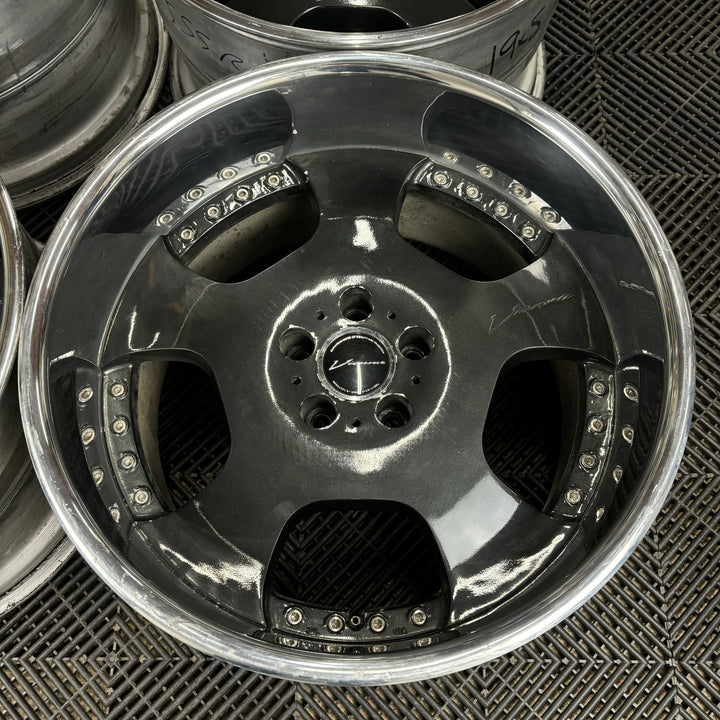 SSR Vienna Dish EV

5x114.3

19x11.25 +0