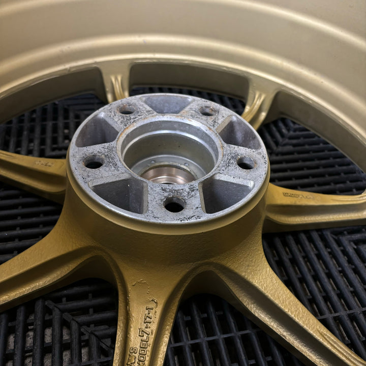 Advan AVS Model 7 / 5x114.3 / 17x8 +38 & 17x9 +38