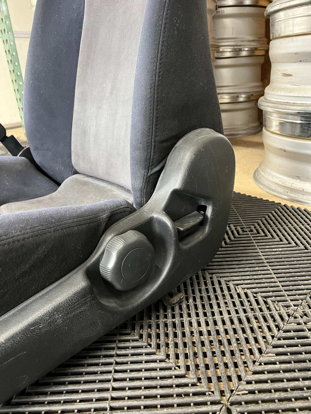 Nissan R32 GTR Passenger Seat (RHD)