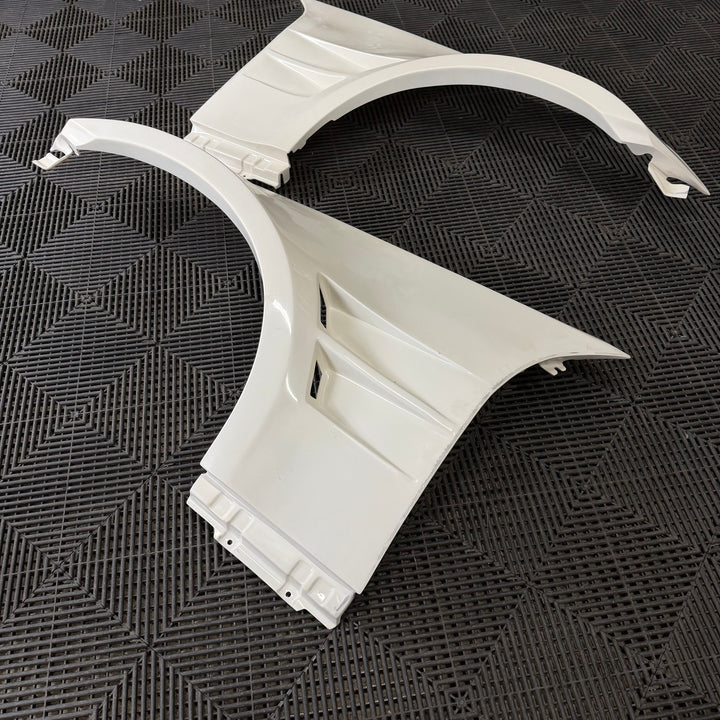 Origin Lab | Front Fenders +30mm for Nissan 350Z