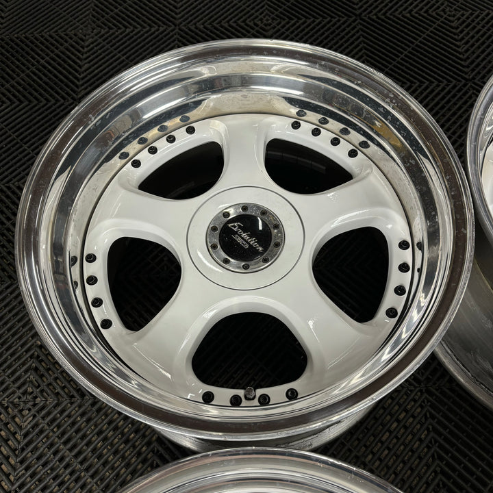 Work Evolution Stitch

5x114.3

18x8.5 +35

18x10.5 +19