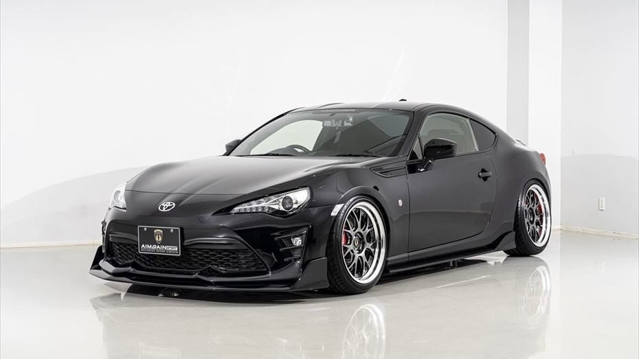 AIMGAIN SPORT NORMAL FENDER VERSION LIP KIT TOYOTA 86 (ZN6) LATE MODEL (KOUKI)