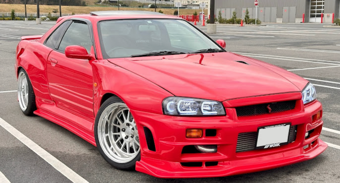 URAS | Super Wide Aero System Hood Lip for Nissan Skyline R34 2Dr