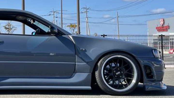URAS | Super Wide Aero System 75mm Front Fenders for Nissan Skyline R34 2Dr