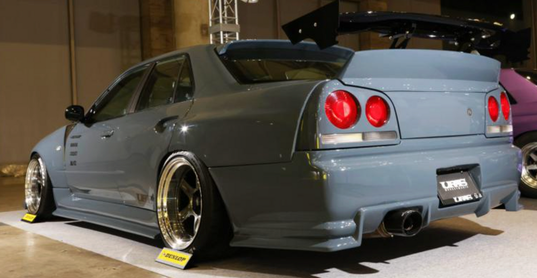 URAS | Super Wide Aero System Side Skirts for Nissan R34 Skyline 4Dr