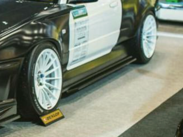 URAS | Type-RR Side Skirts for Nissan R34 Skyline 2 Door