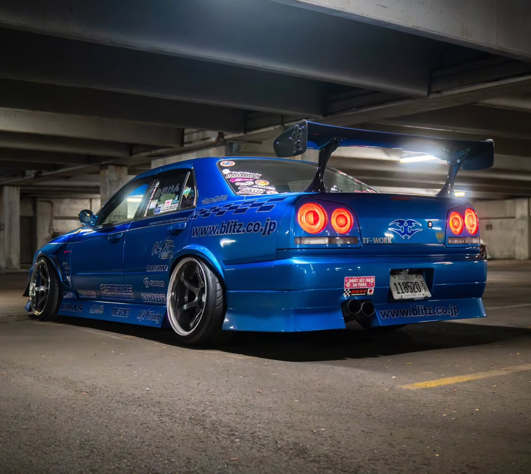 URAS | D1 SPEC2 Body Kit for Nissan Skyline R34 (4-Door)
