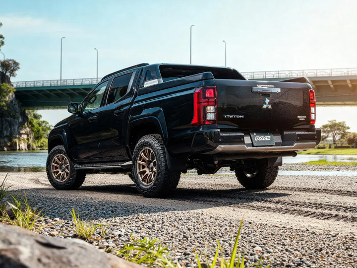 Rays | Gram Lights 57TR-X Dark Bronze | 18X9.0 +0 | 6X135