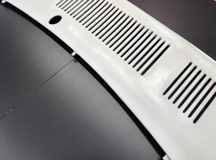 Ground Effect | FRP Cowl for Nissan Fairlady Z 240Z / 260Z / 280Z (S30)