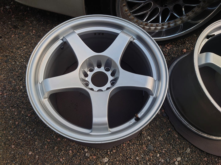 Uras NS-01 PAIR (2) | 5x114.3 | 17x9.5+15