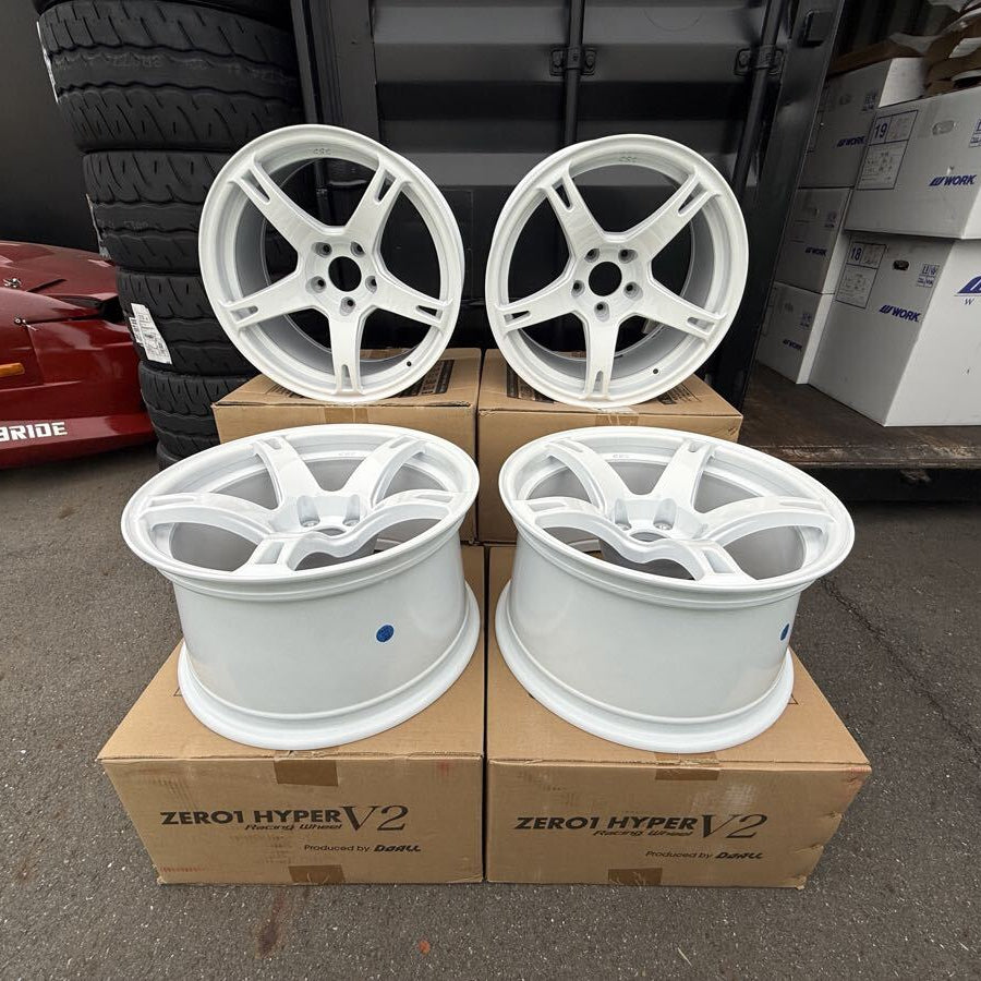 CST Zero-1 Hyper V2 | 5x114.3 | 17x9.5+12 - White