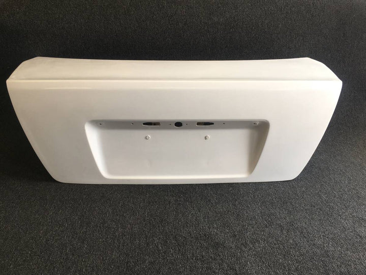 MISSILE | FRP Trunk Without Tail Light Openings for Toyota Altezza / Lexus IS200 / IS300 (XE10)