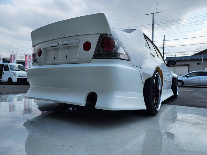 MISSILE | FRP Trunk Ducktail Without Tail Light Openings for Toyota Altezza / Lexus IS200 / IS300 (XE10)