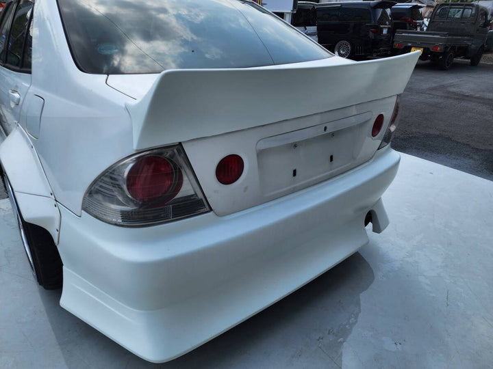MISSILE | FRP Trunk Ducktail Without Tail Light Openings for Toyota Altezza / Lexus IS200 / IS300 (XE10)