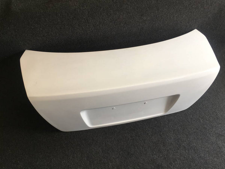 MISSILE | FRP Trunk Ducktail Without Tail Light Openings for Toyota Altezza / Lexus IS200 / IS300 (XE10)