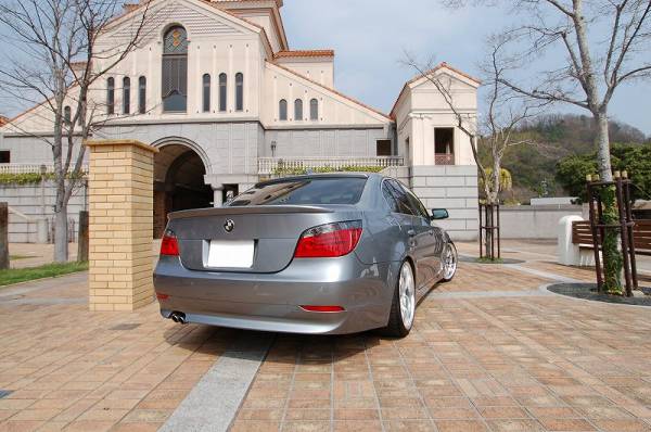 Highworks | Roof Wing for BMW 5 Series E60 / E61