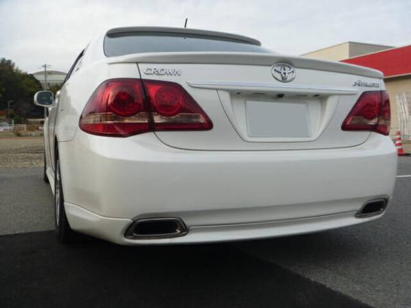 Highworks | Roof Wing for Toyota Crown 200 Series