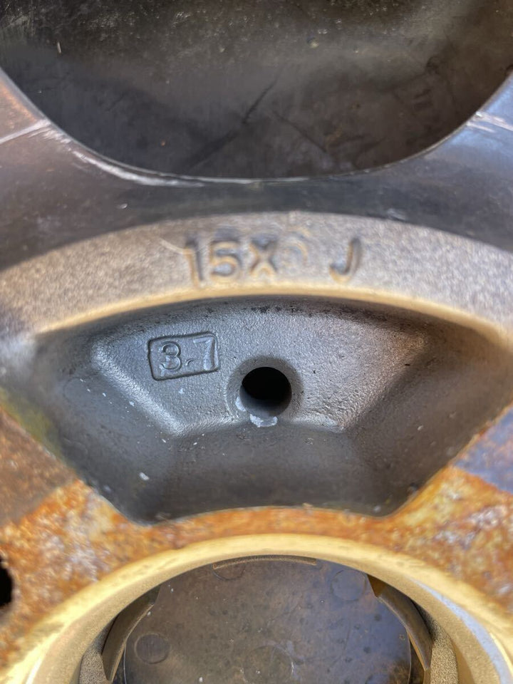 Weds Kranze Cerberus 1 | 4x100 | 15x6+37