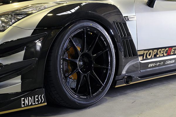 TOP SECRET Type 1 Front Fender 20mm for Nissan R35 GTR
