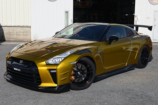 TOP SECRET M17 Version S Full Bumper Kit for Nissan R35 GTR