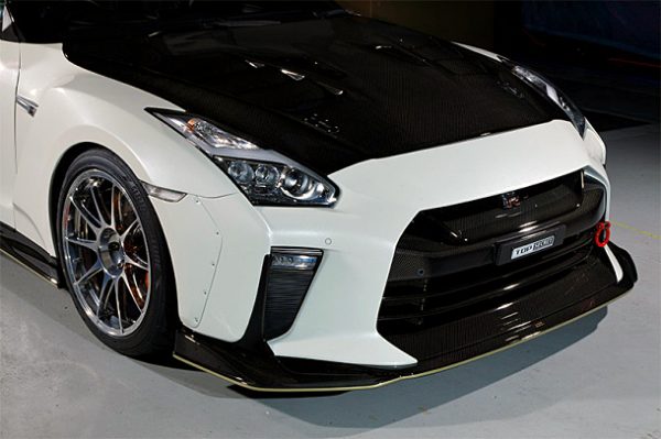 TOP SECRET Type 3 Front Fenders 20mm for Nissan R35 GTR