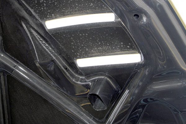 TOP SECRET Aerobonnet for Nissan R35 GTR