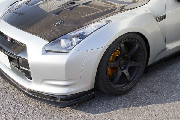 TOP SECRET Type 2 Front Fender 20mm for Nissan R35 GTR
