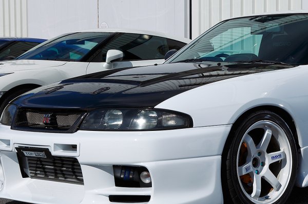 TOP SECRET G-FORCE Hood for Nissan R33 GTR