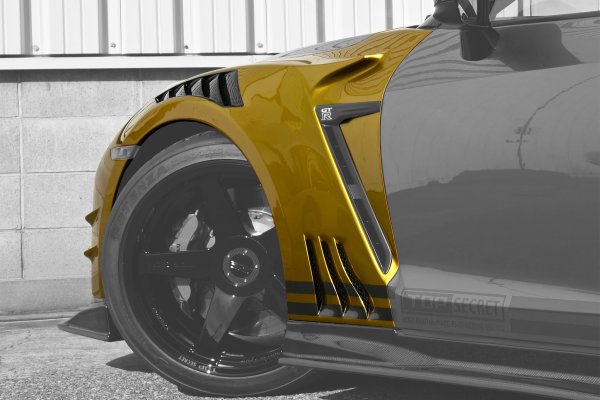 TOP SECRET Front Wide Fenders 20mm for Nissan R35 GTR