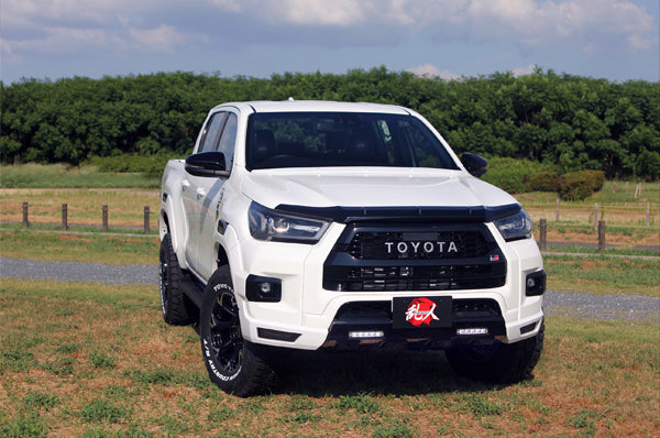 Aero Tech | Body Kit for Toyota Hilux GR Sport - FRONT CENTER DIFFUSER OPTION LED LAMP Note 1