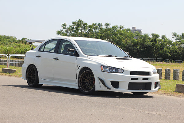 Aero Tech | Body Kit for Mitsubishi Lancer Evolution X - Front Bumper / Side Skirts / Rear Bumper 3-Piece Kit Price