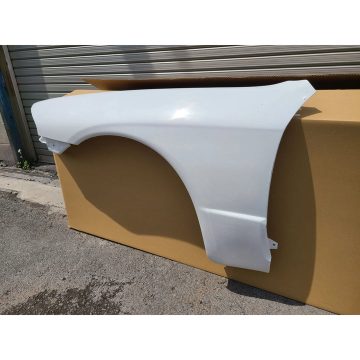 Mature | GT-R Style Front Fenders for Nissan Skyline R32