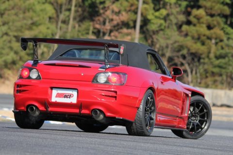 Aero Tech | Wide Body Kit for Honda S2000 (AP1/AP2) - Optional Black Mesh for Rear BumperUMPER (equipped on demo car)