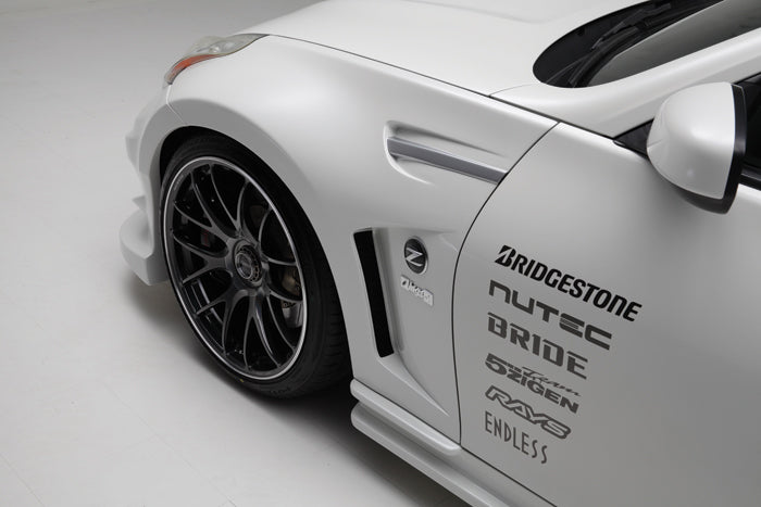 INGS +1 | N-Spec Front Fender for Nissan Fairlady Z NISMO (Z34/350z) image 1