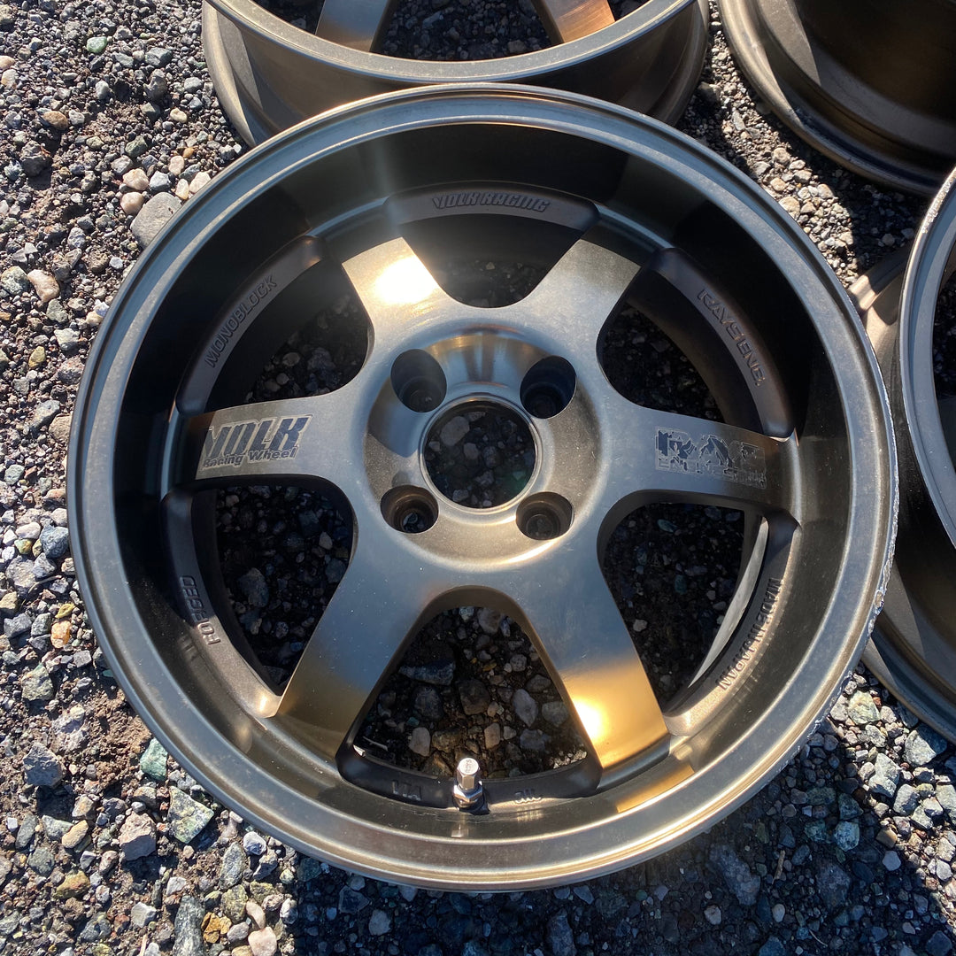 Volk Racing TE37 Cup / 4x100 / 15x7 +25