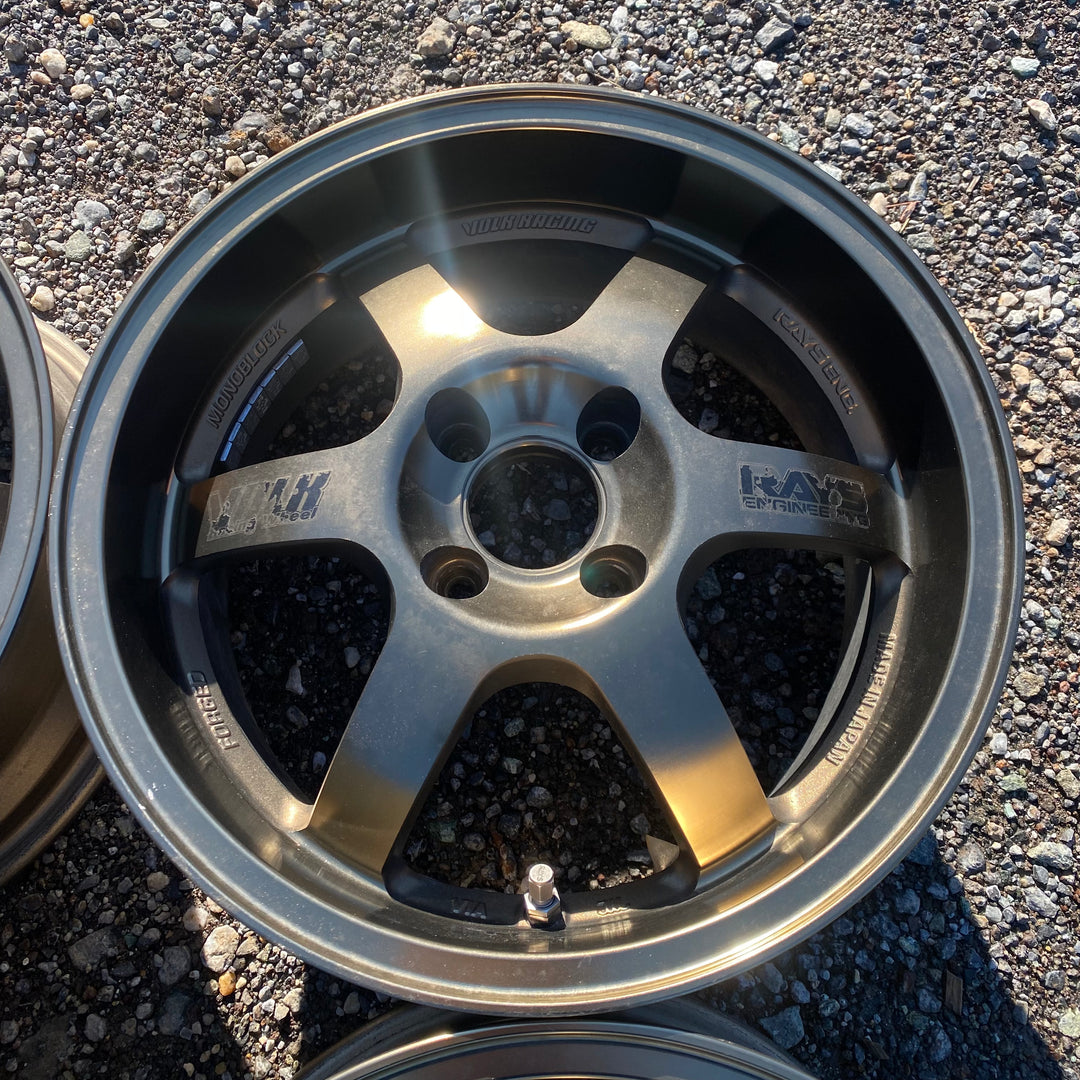 Volk Racing TE37 Cup / 4x100 / 15x7 +25